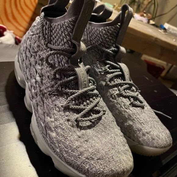 Nike Lebron 15 City Series - Picture 1 of 7